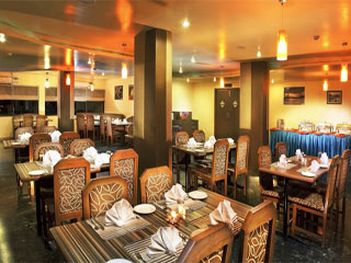 Sterling Holidays Mayur Khandala Restaurant