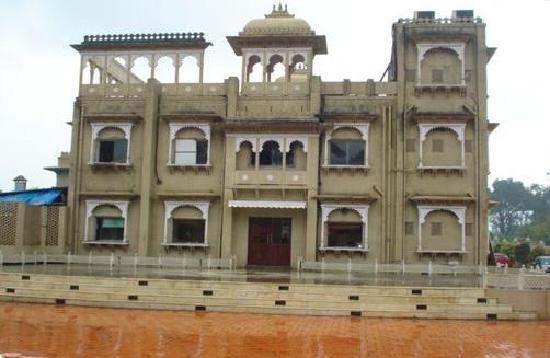 Gautam Hotel Khandala